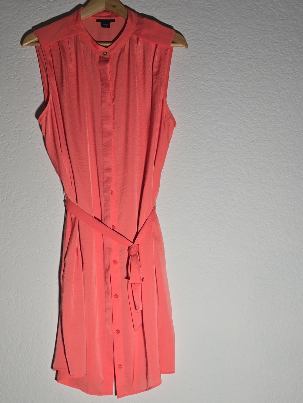 Sleeveless Coral Shirt Dress with Tie Waist And Pockets - Large